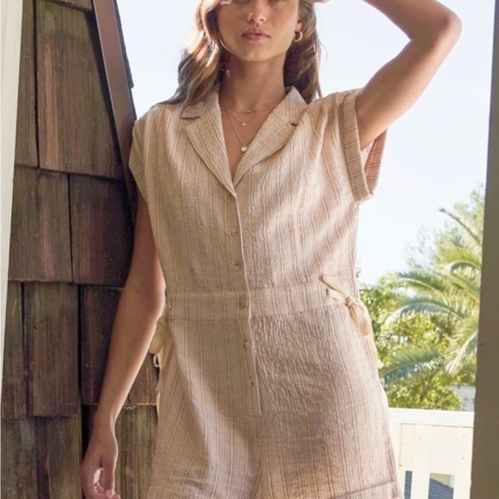 NWT Hem and Thread Denver Summer Romper Oatmeal Tie Waist Stripe Cotton Linen